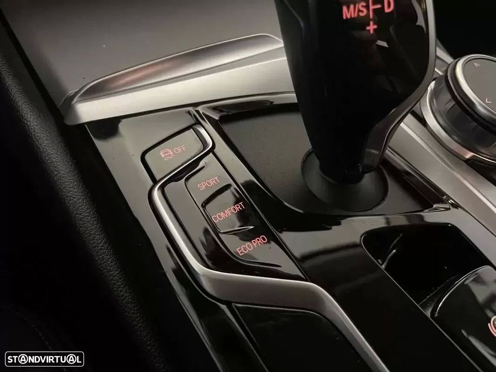 BMW 520 d Auto — fotografia 36