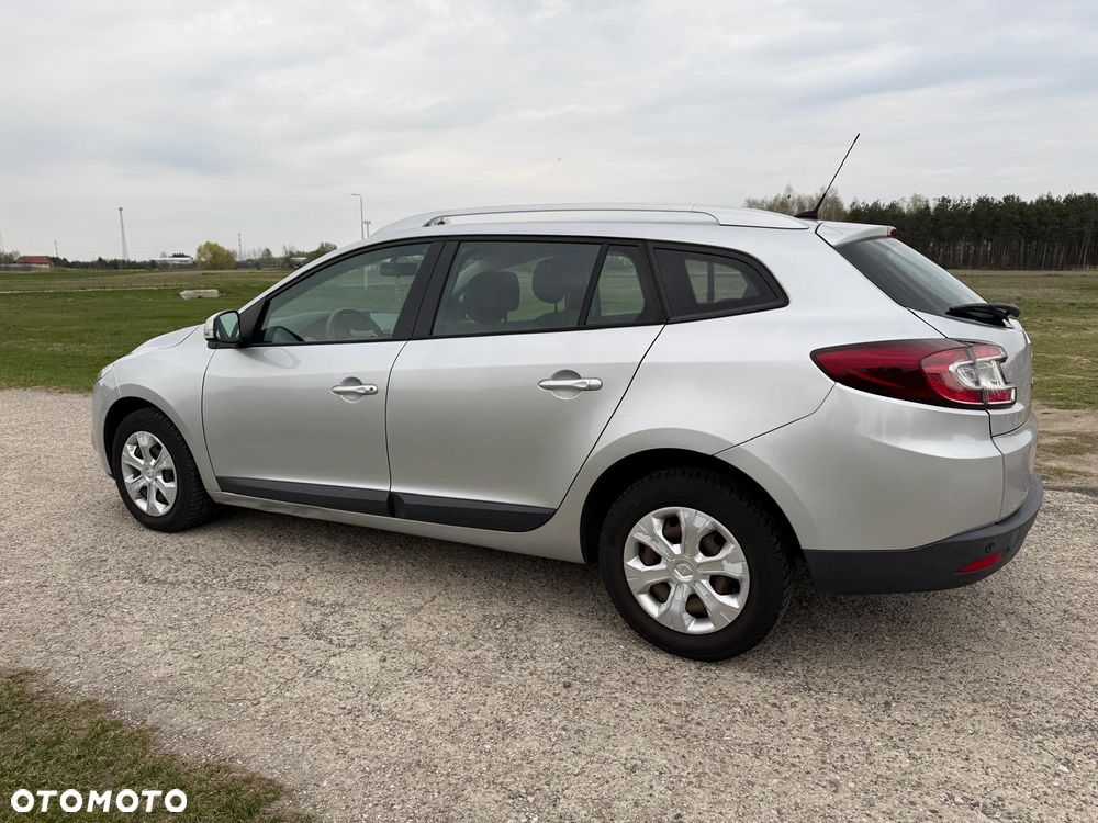 Renault Megane 1.5 dCi Dynamique - 8