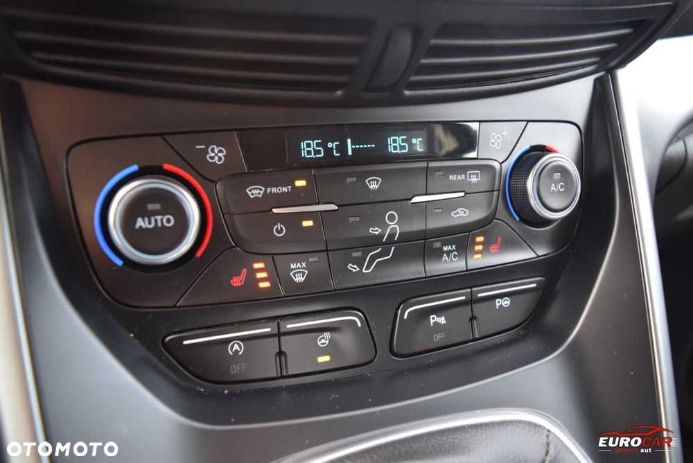 Ford Kuga - 24