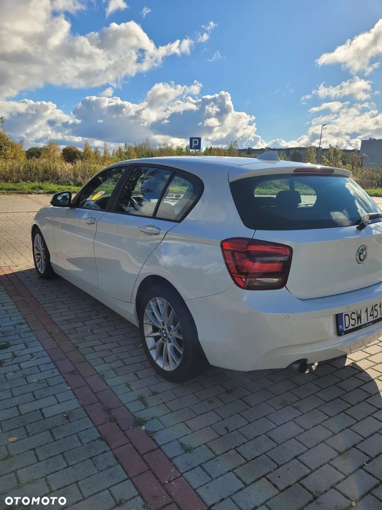 BMW Seria 1 116i - 15