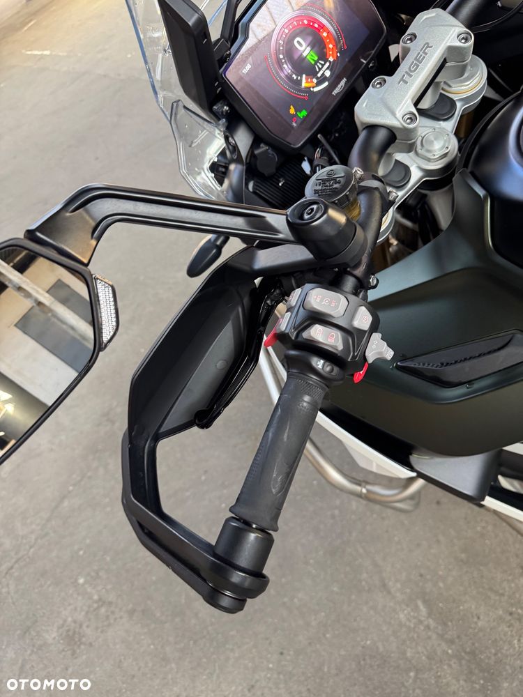 Triumph Tiger - 6