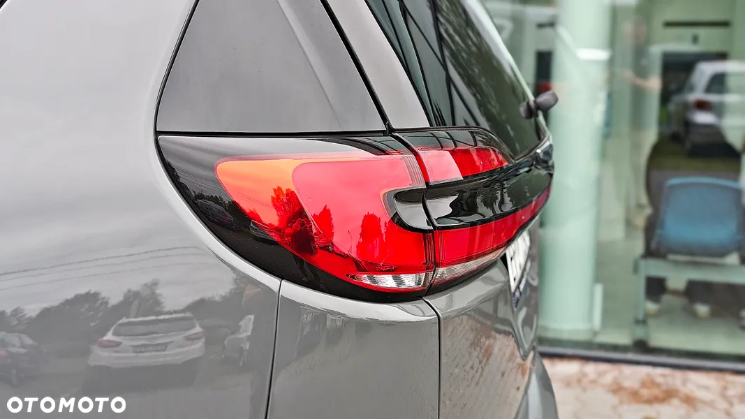 Chrysler Pacifica - 11