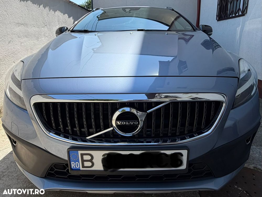 Volvo V40 D3 Momentum - 1