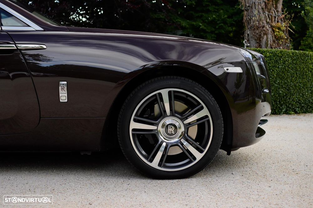 Rolls Royce Wraith 6.6 Twin-Turbo V12 - 6