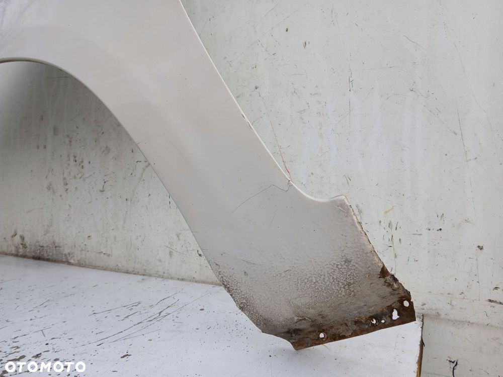 Kia Carens Iii Błotnik Lewy A1 - 4