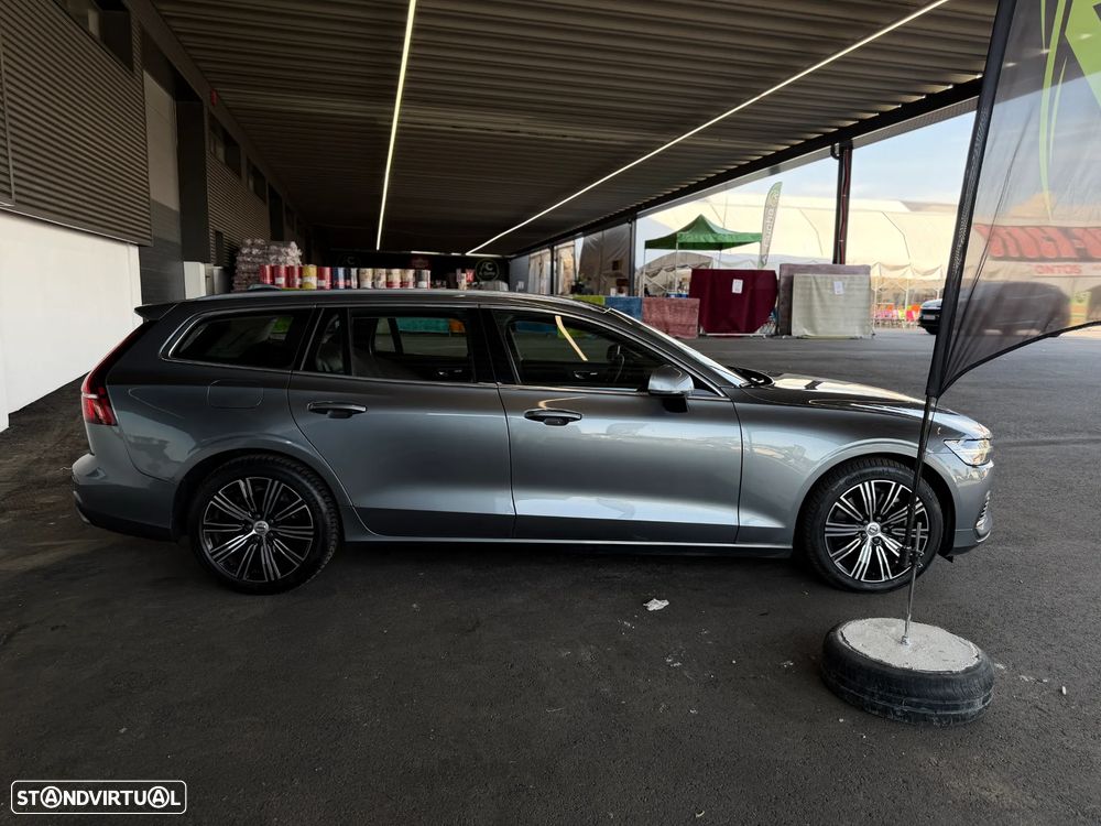 Volvo V60 2.0 T6 AWD TE R-Design - 13