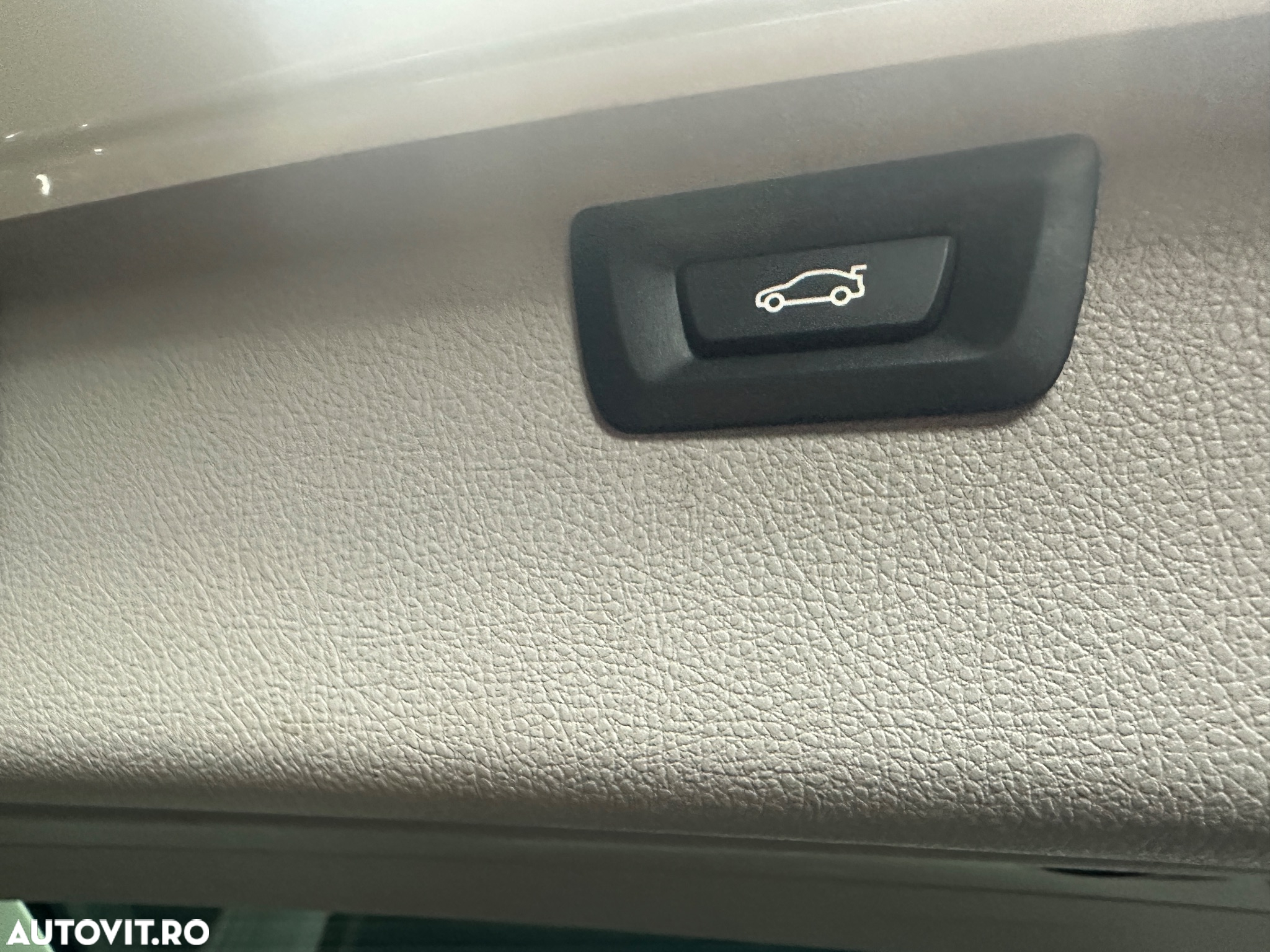 BMW Seria 3 320d Touring Aut. Sport Line - 15