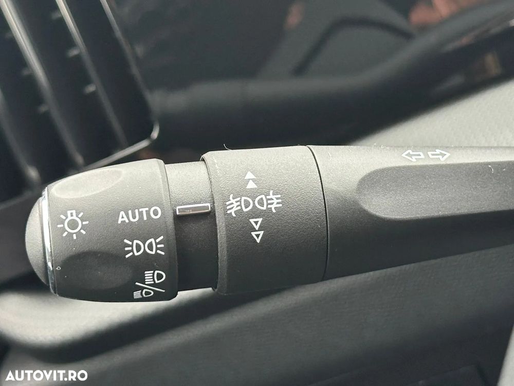 Opel Astra 1.2L Turbo Start/Stop AT8 Elegance - 35