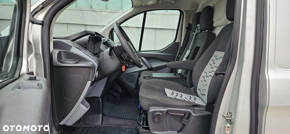 Ford TRANSIT COUSTOM - 8