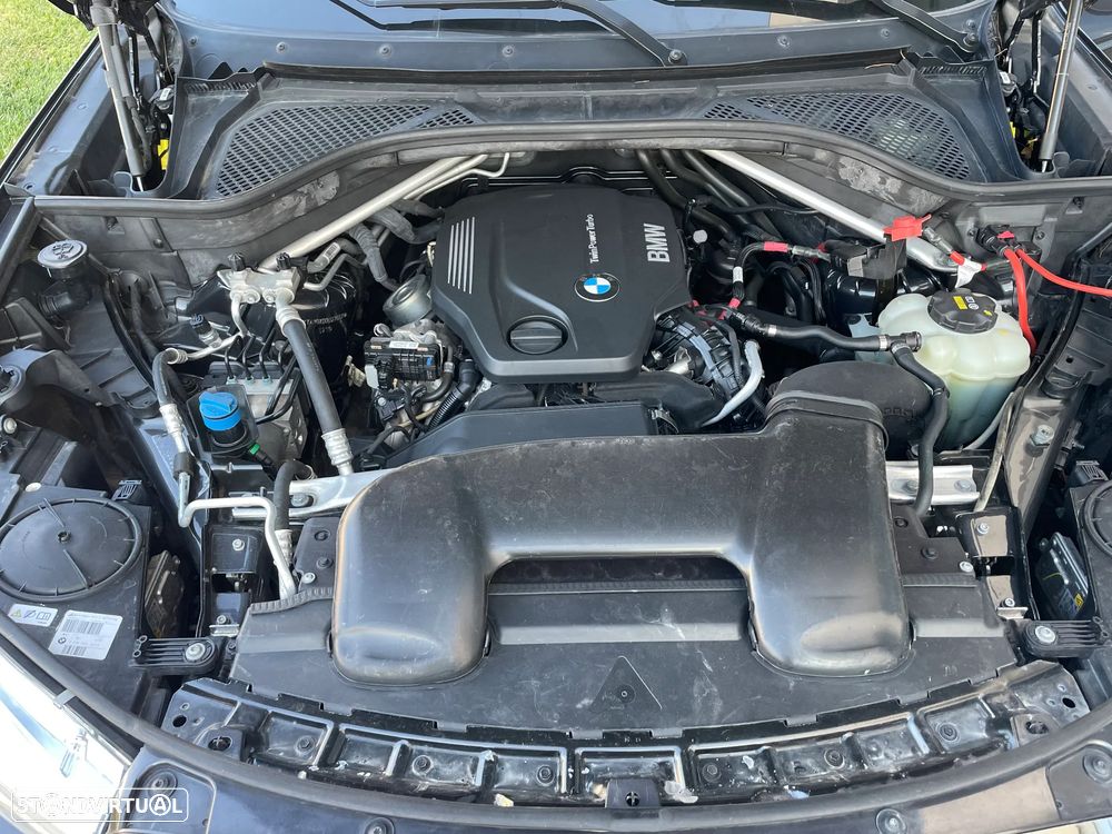 BMW X5 25 d sDrive Comfort 7L - 12