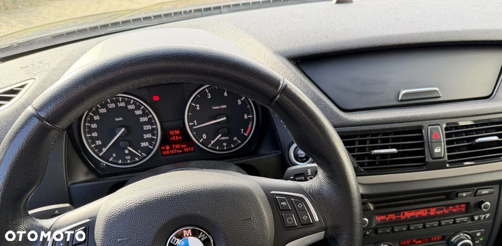 BMW X1 sDrive18i - 13