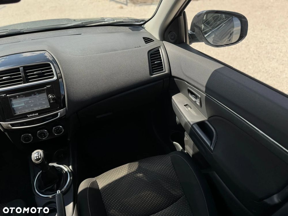 Mitsubishi ASX 1.6 Active - 17