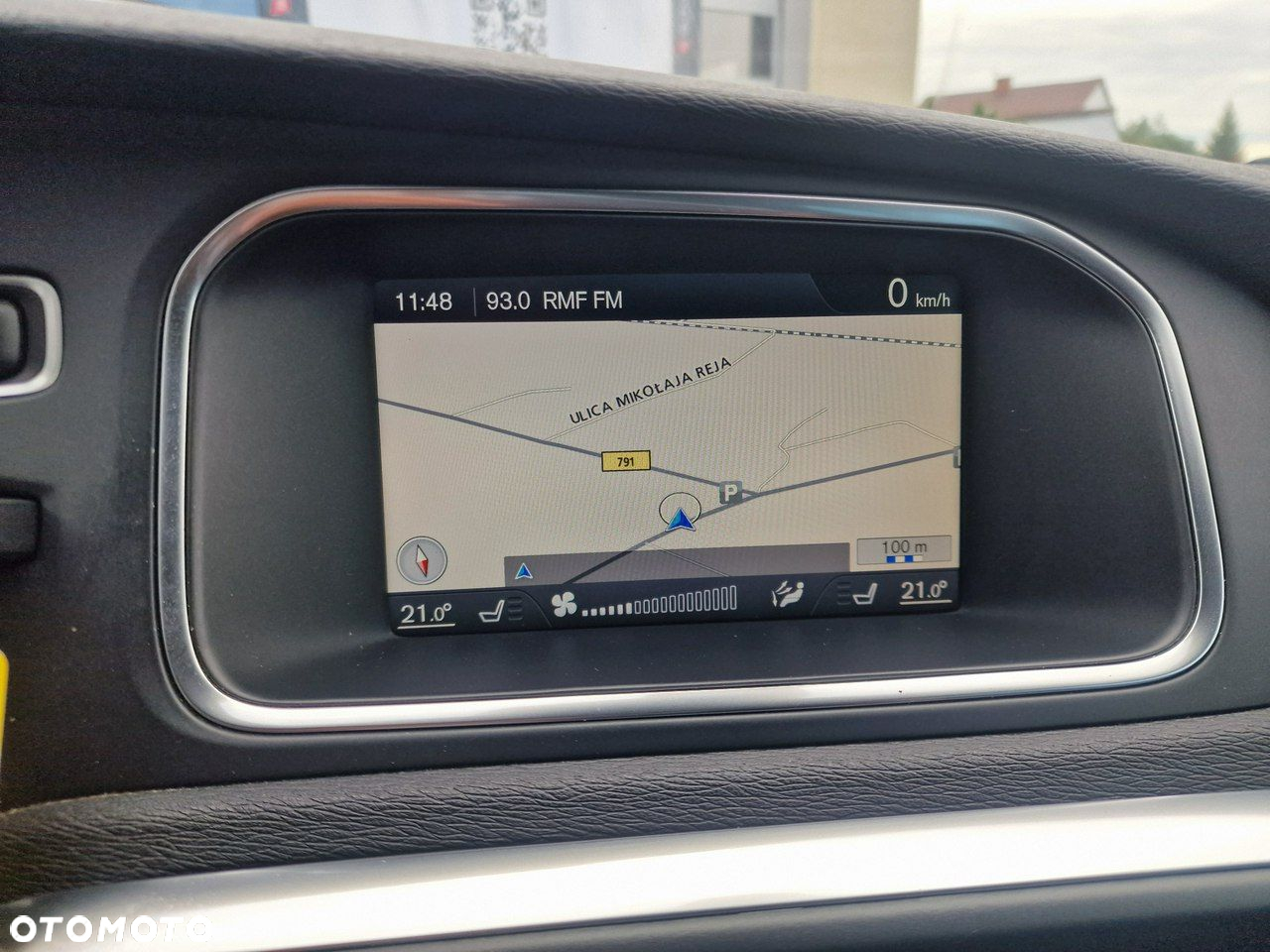 Volvo V40 T2 You - 24