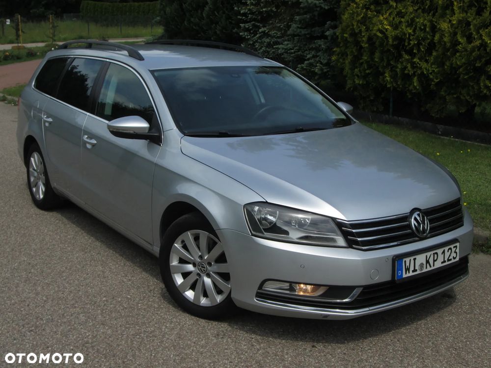 Volkswagen Passat 2.0 TDI DPF BlueMotion Technology Comfortline - 1