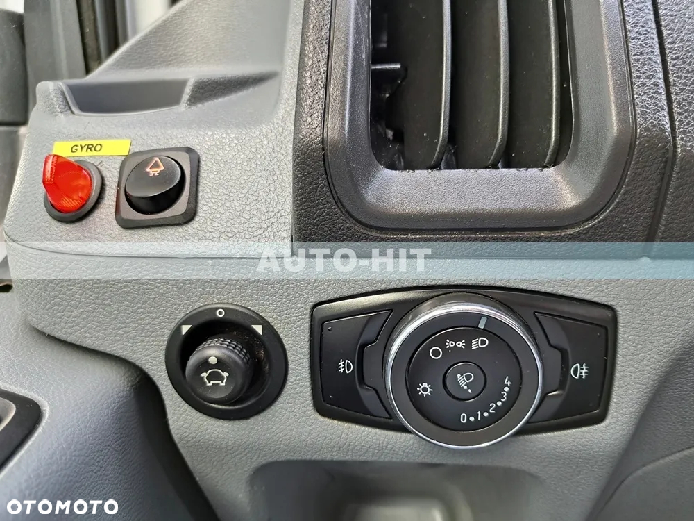 Ford Transit - 21