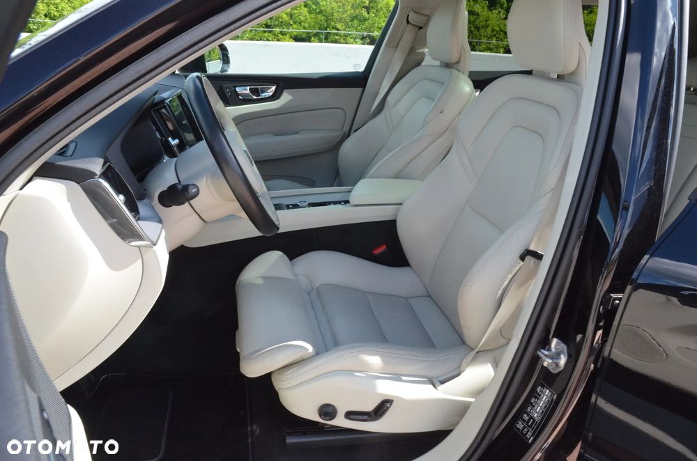 Volvo XC 60 T5 AWD Inscription - 16