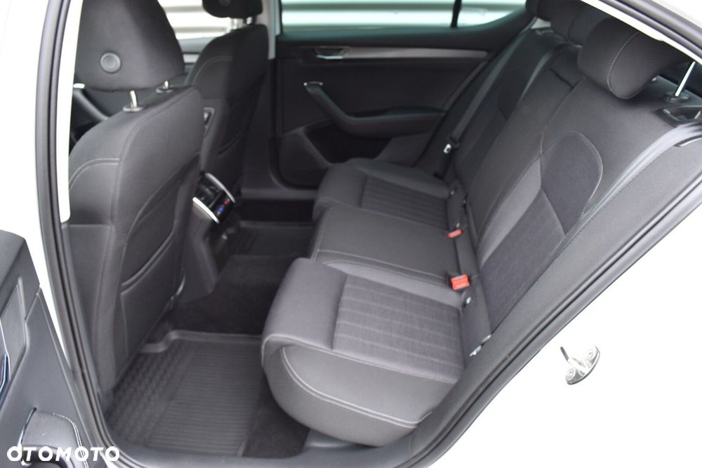 Skoda Superb 2.0 TSI Style DSG - 31