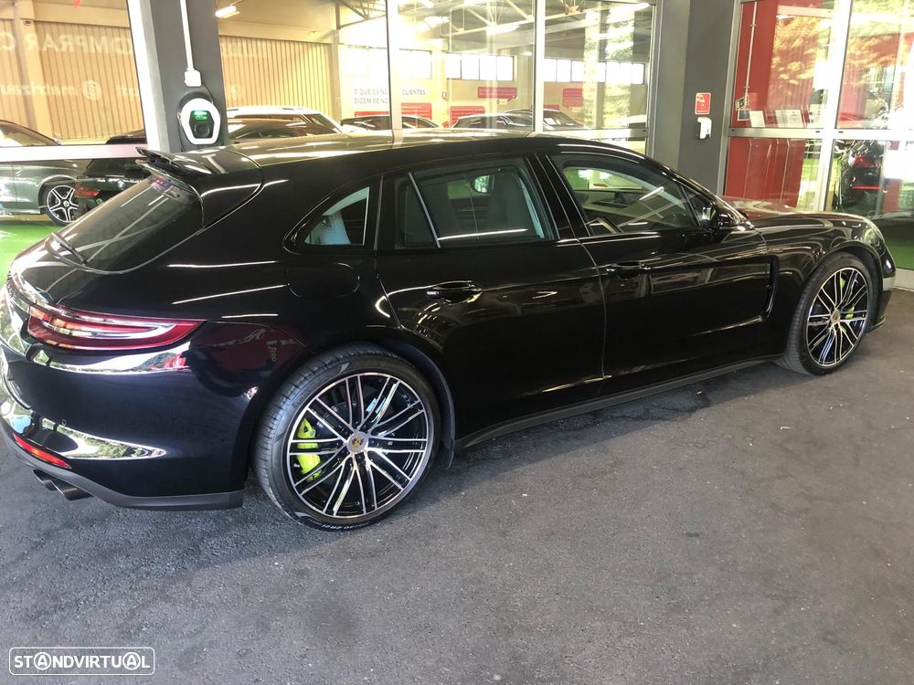 Porsche Panamera Sport Turismo Turbo S E-Hybrid - 2