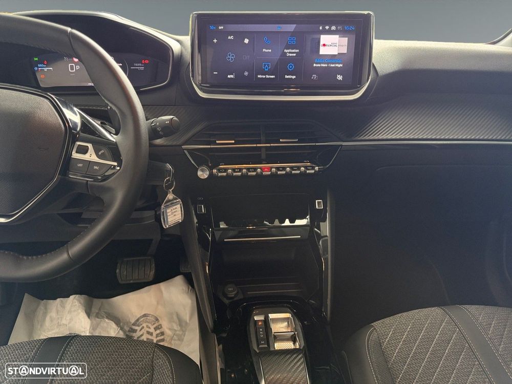 Peugeot 208 1.2 Hybrid Allure e-DCS6 - 12