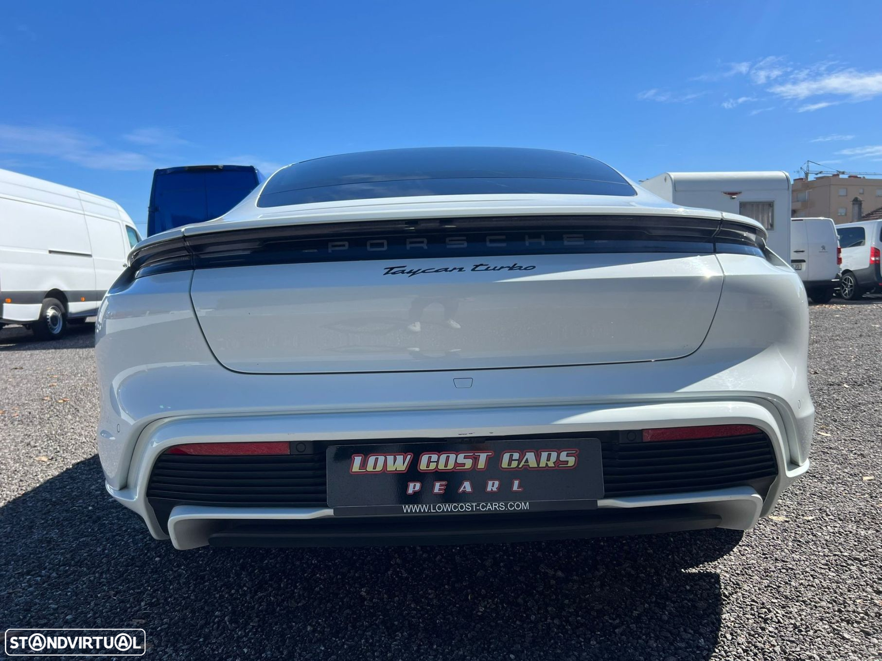 Porsche Taycan Turbo - 28