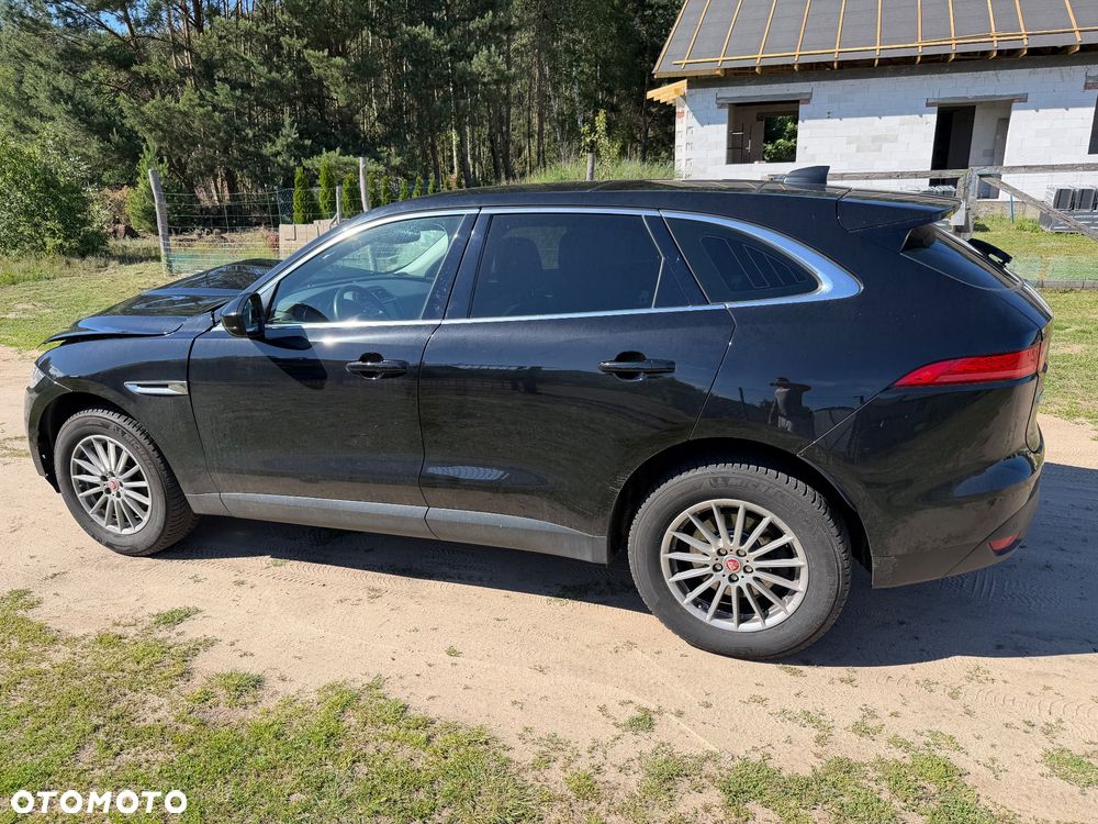 Jaguar F-Pace 20d Prestige - 8