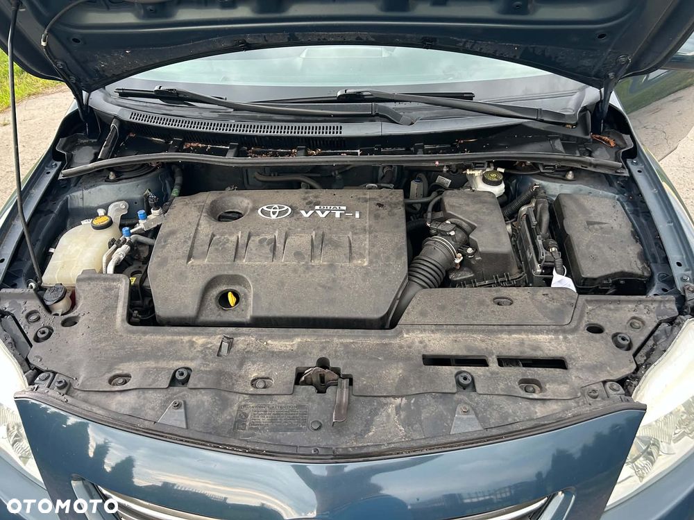 Toyota Corolla 1.6 VVT-i Premium - 12