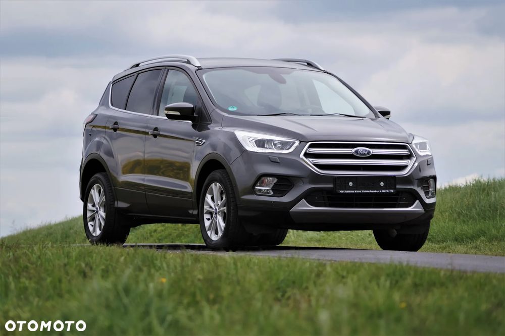 Ford Kuga - 1