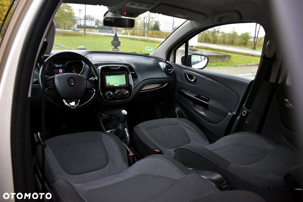 Renault Captur 0.9 Energy TCe Life EU6 - 39