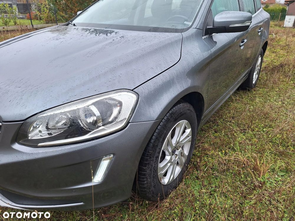 Volvo XC 60 D3 Drive-E Momentum - 24