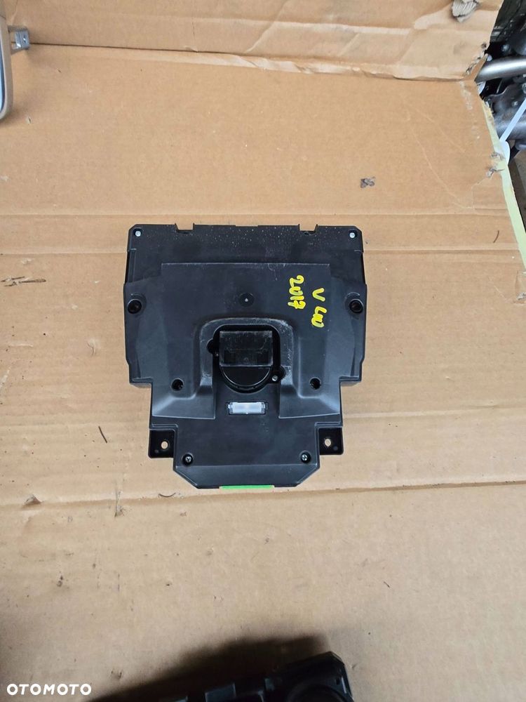 panel klimatyzacji radia volvo v40 ii 31398642 - 2