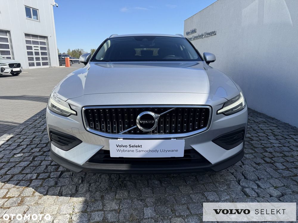 Volvo V60 Cross Country - 36