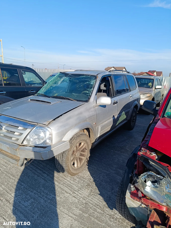 Dezmembrez Suzuki Grand Vitara XL7 fabr 2005