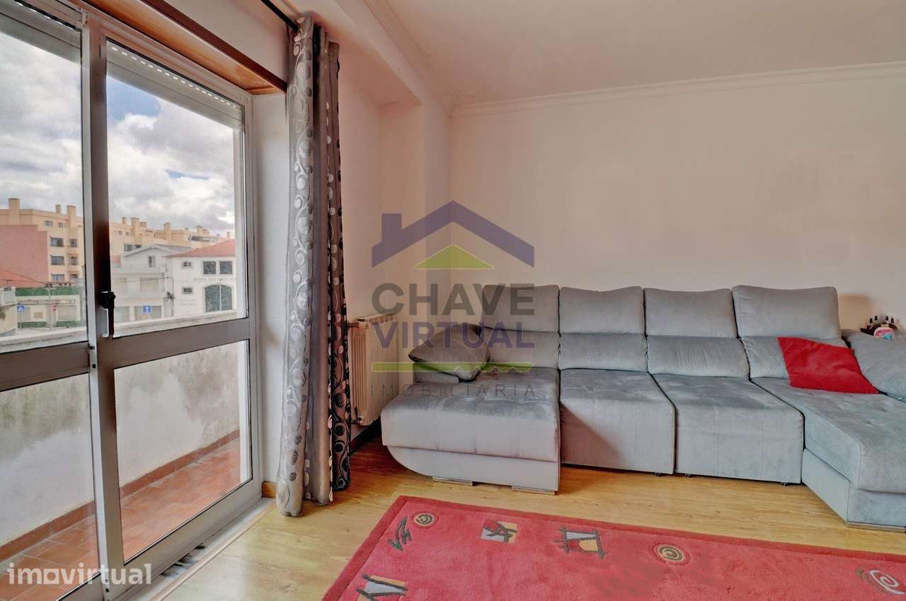 Apartamento T3 com Garagem - Centro Bombarral - Grande imagem: 4/33