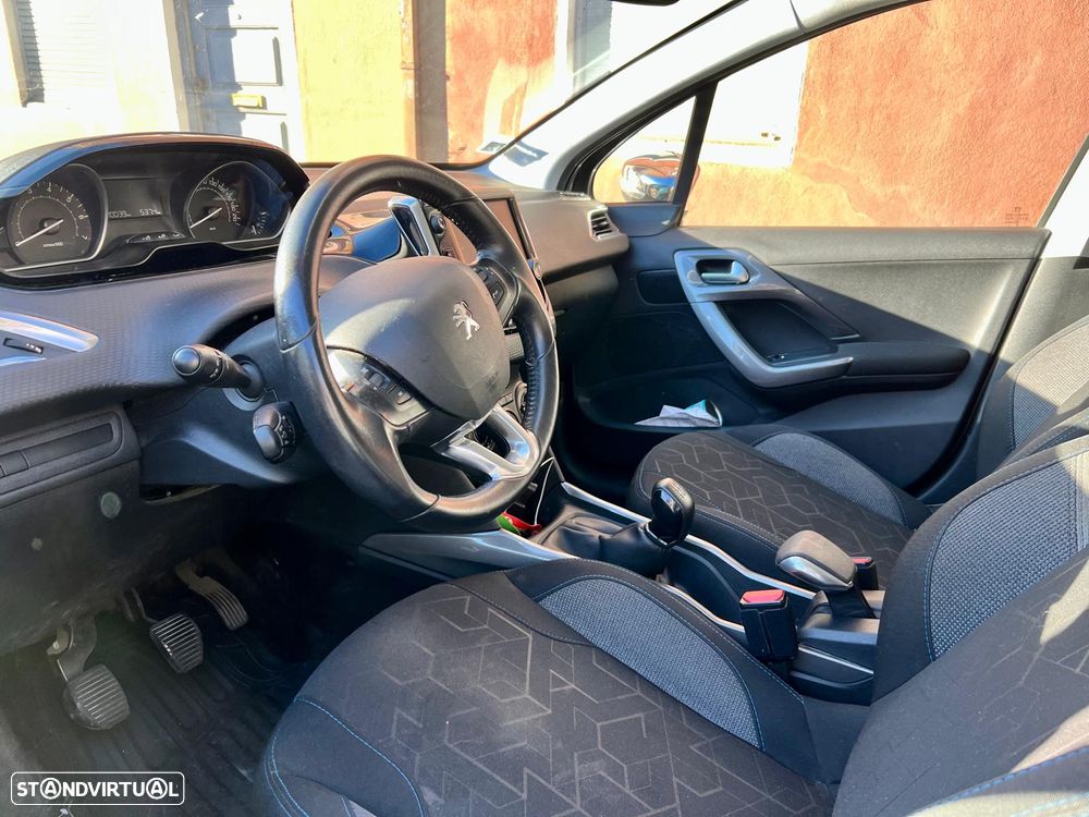 Peugeot 2008 1.2 PureTech Active - 11
