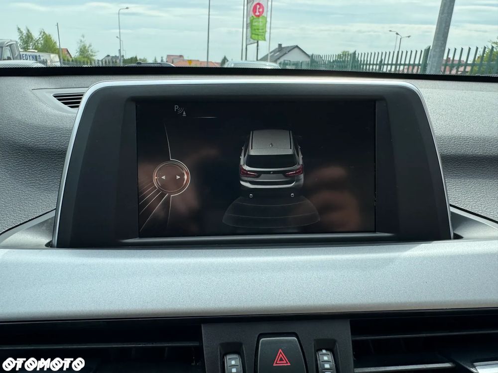 BMW X1 sDrive18d Business Edition sport - 24