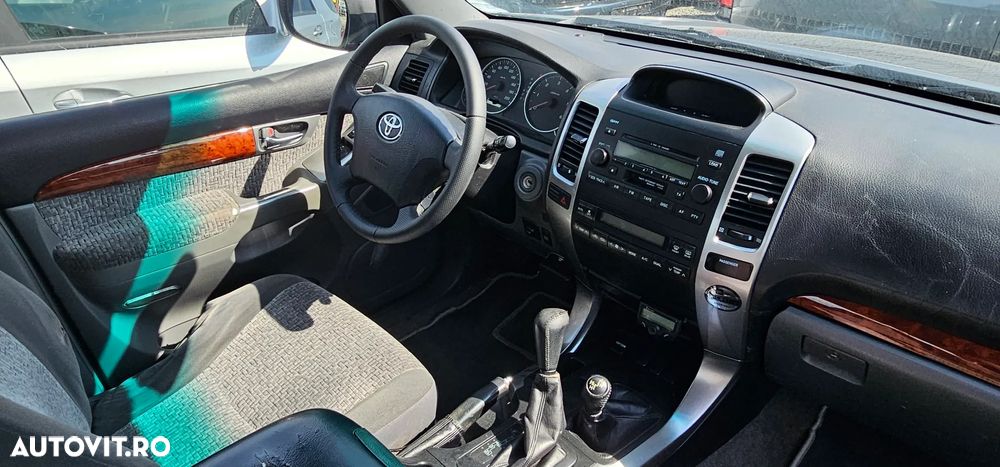 Toyota Land Cruiser 3.0 TD-4D Aut VX - 25