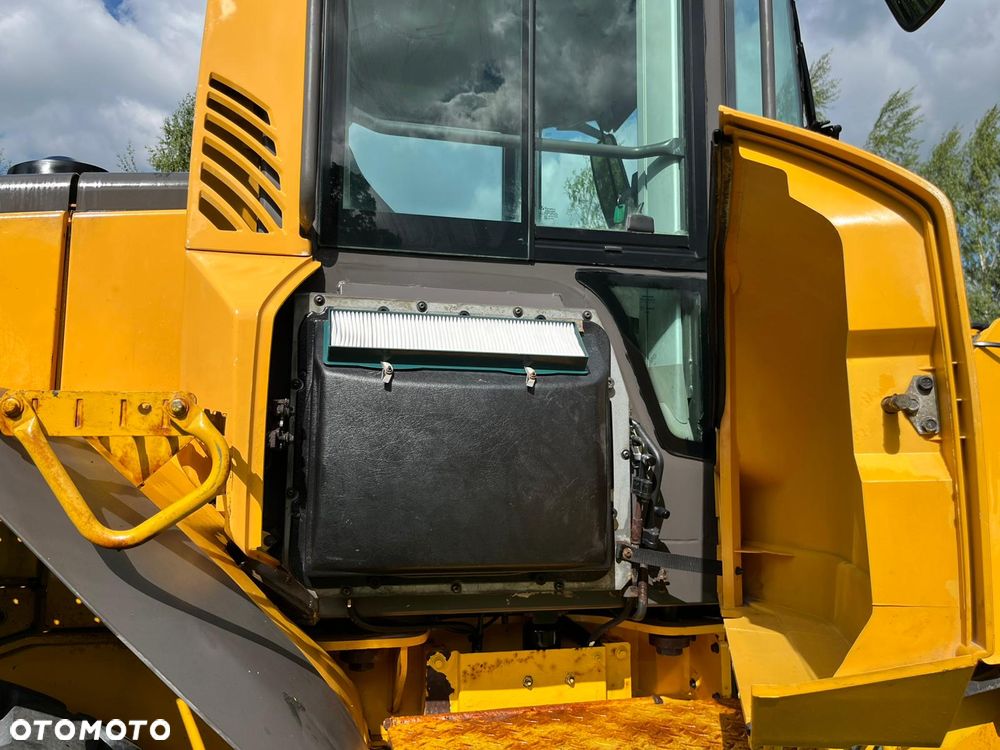Volvo L60F - 17