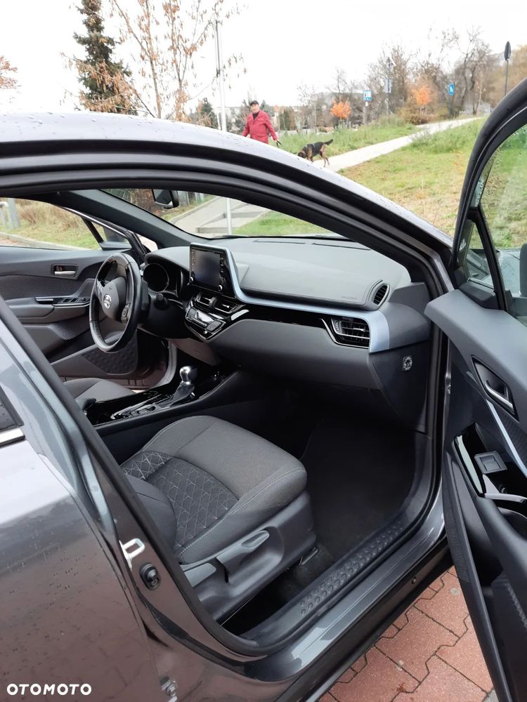 Toyota C-HR 2.0 Hybrid Style - 8