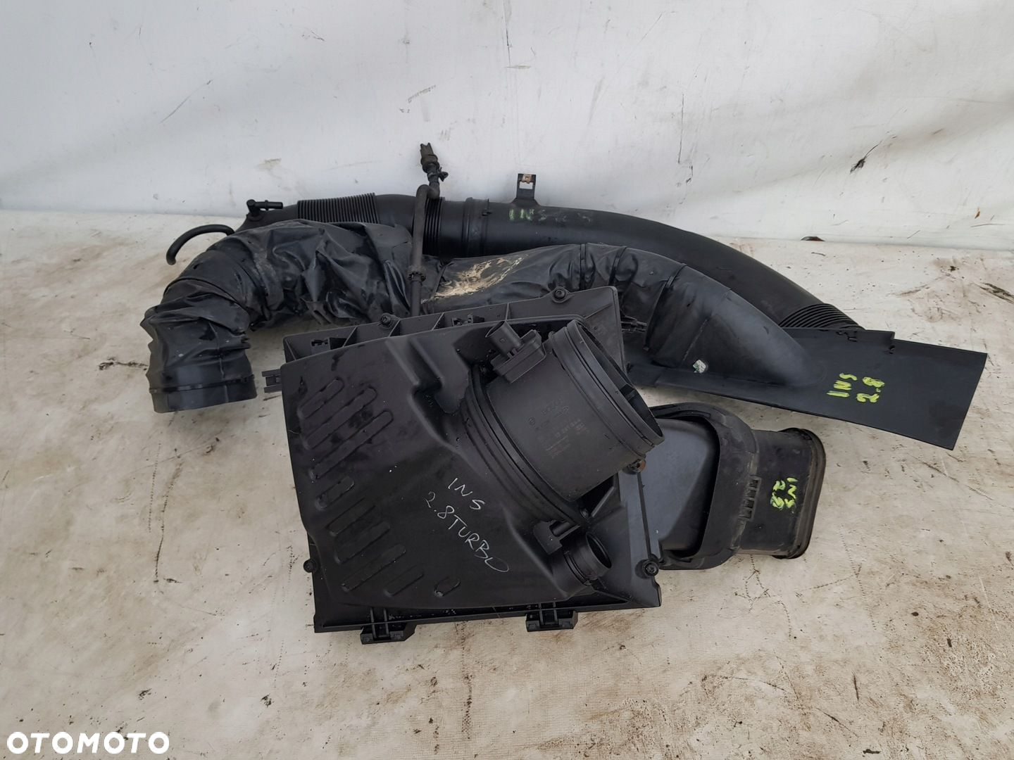obudowa filtr dolot powietrza Opel Insignia 2.8 - 2