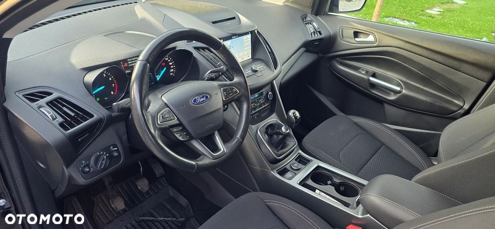 Ford Kuga 1.5 EcoBoost 2x4 Black & Silver - 11