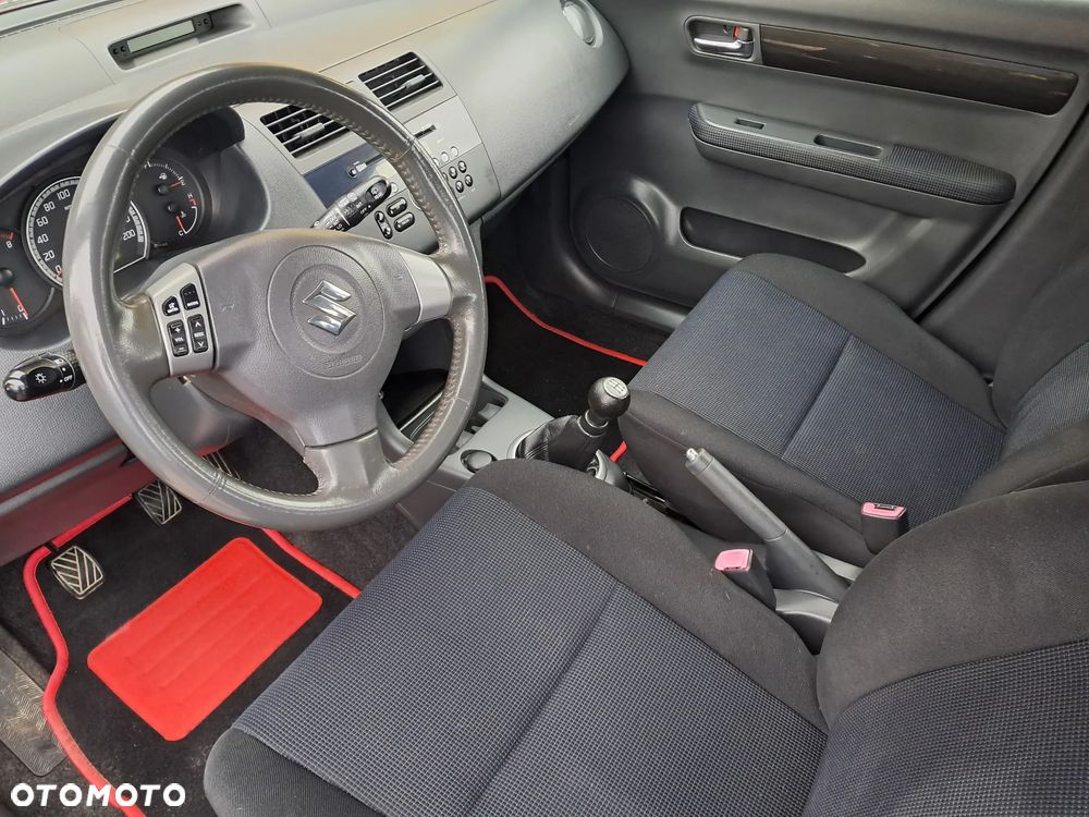 Suzuki Swift 1.3 Comfort dance - 5
