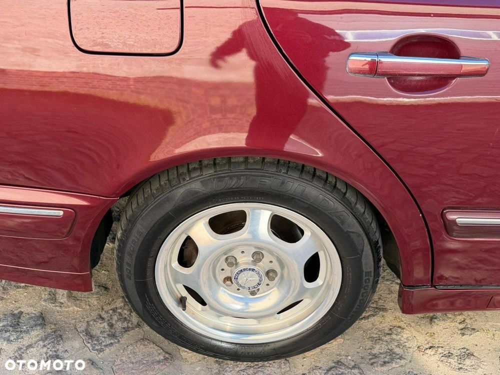 Mercedes-Benz Klasa E - 39