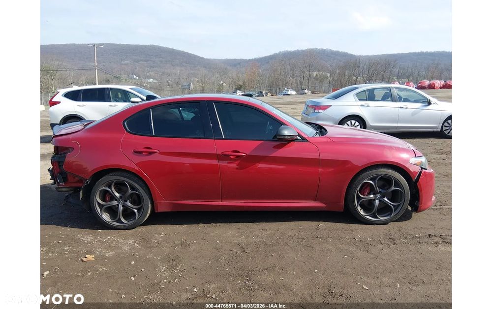 Alfa Romeo Giulia - 13