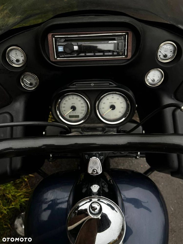 Harley-Davidson Touring Road Glide - 4