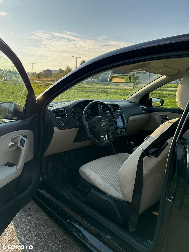Volkswagen Polo 1.6 TDI DPF Highline - 10