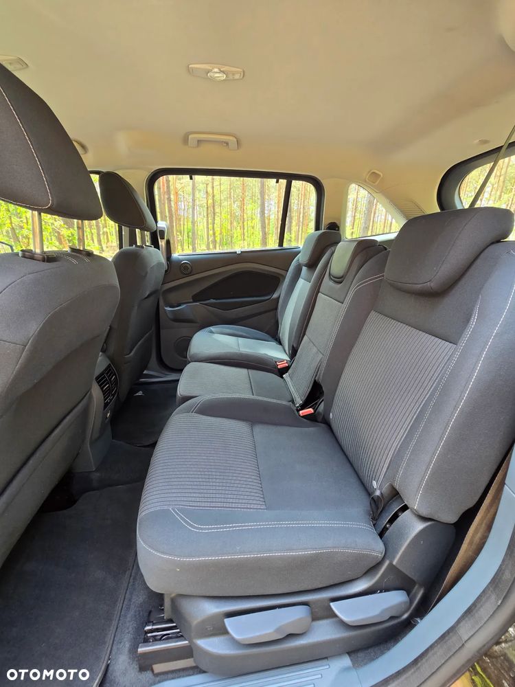 Ford Grand C-MAX 2.0 TDCi Titanium - 17