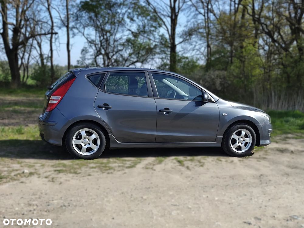 Hyundai i30 1.4 Classic + EU5 - 13