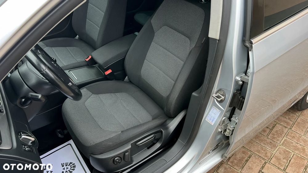 Volkswagen Passat Variant 2.0 TDI BlueMotion Technology Comfortline - 25