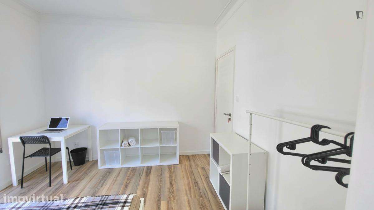 Quarto - localizado em Rio Tinto Porto - Grande imagem: 5/20