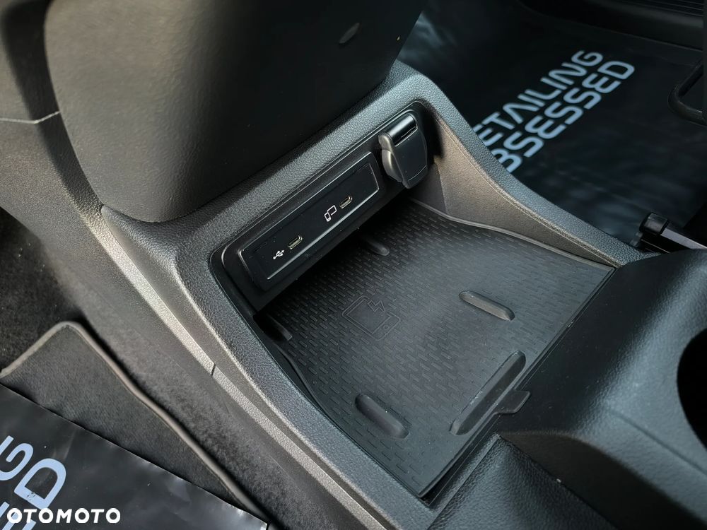 Mercedes-Benz Klasa T 180 Automatik Progressive - 15